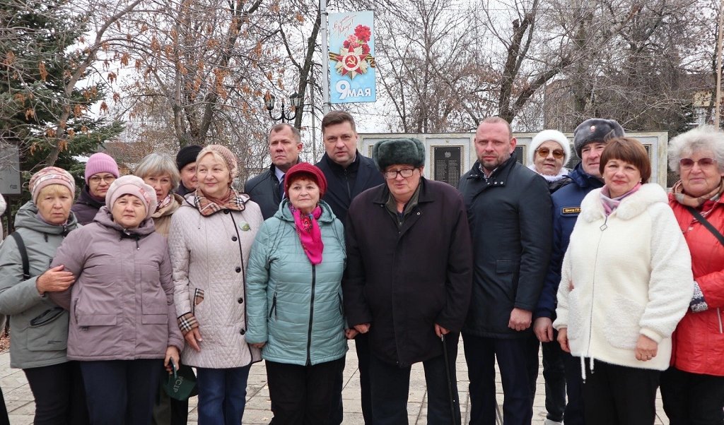 В Новосергиевке открыли мемориал памяти земляков – бойцов СВО